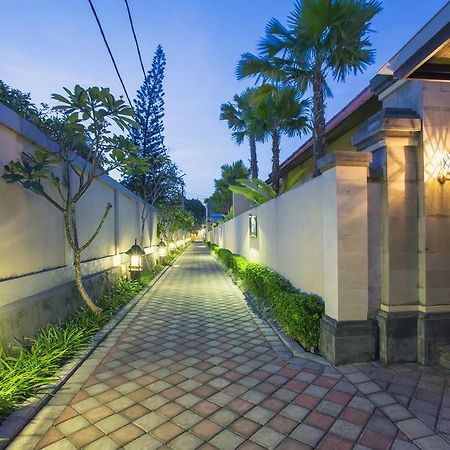 Kubal Villa Seminyak  Exterior photo