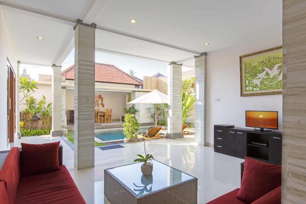 Kubal Villa Seminyak  Exterior photo