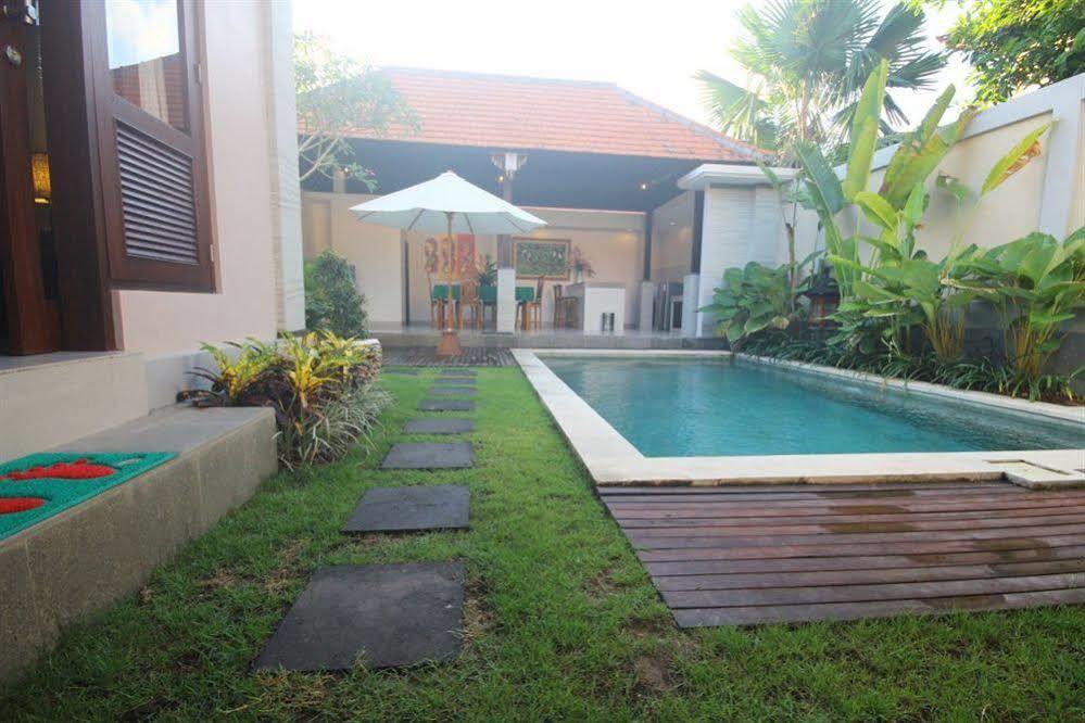 Kubal Villa Seminyak  Exterior photo