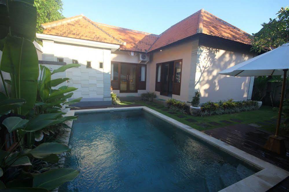 Kubal Villa Seminyak  Exterior photo